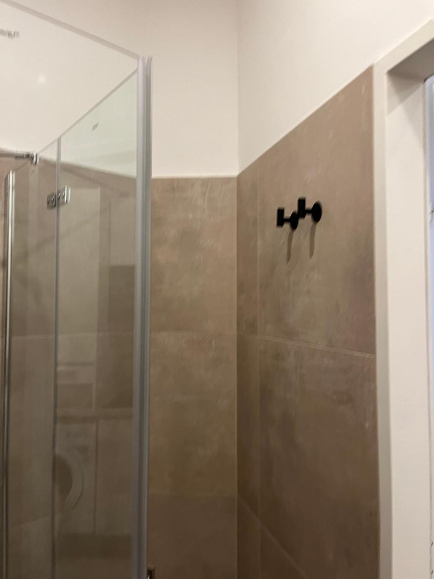 Apartment Schoenbrunn Near Metro Wien Eksteriør billede