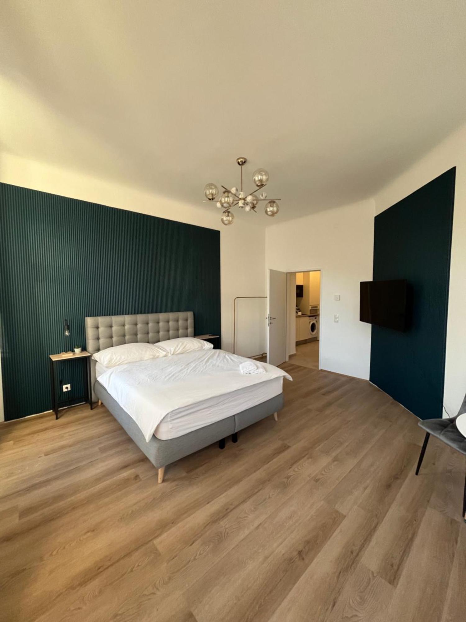 Apartment Schoenbrunn Near Metro Wien Eksteriør billede