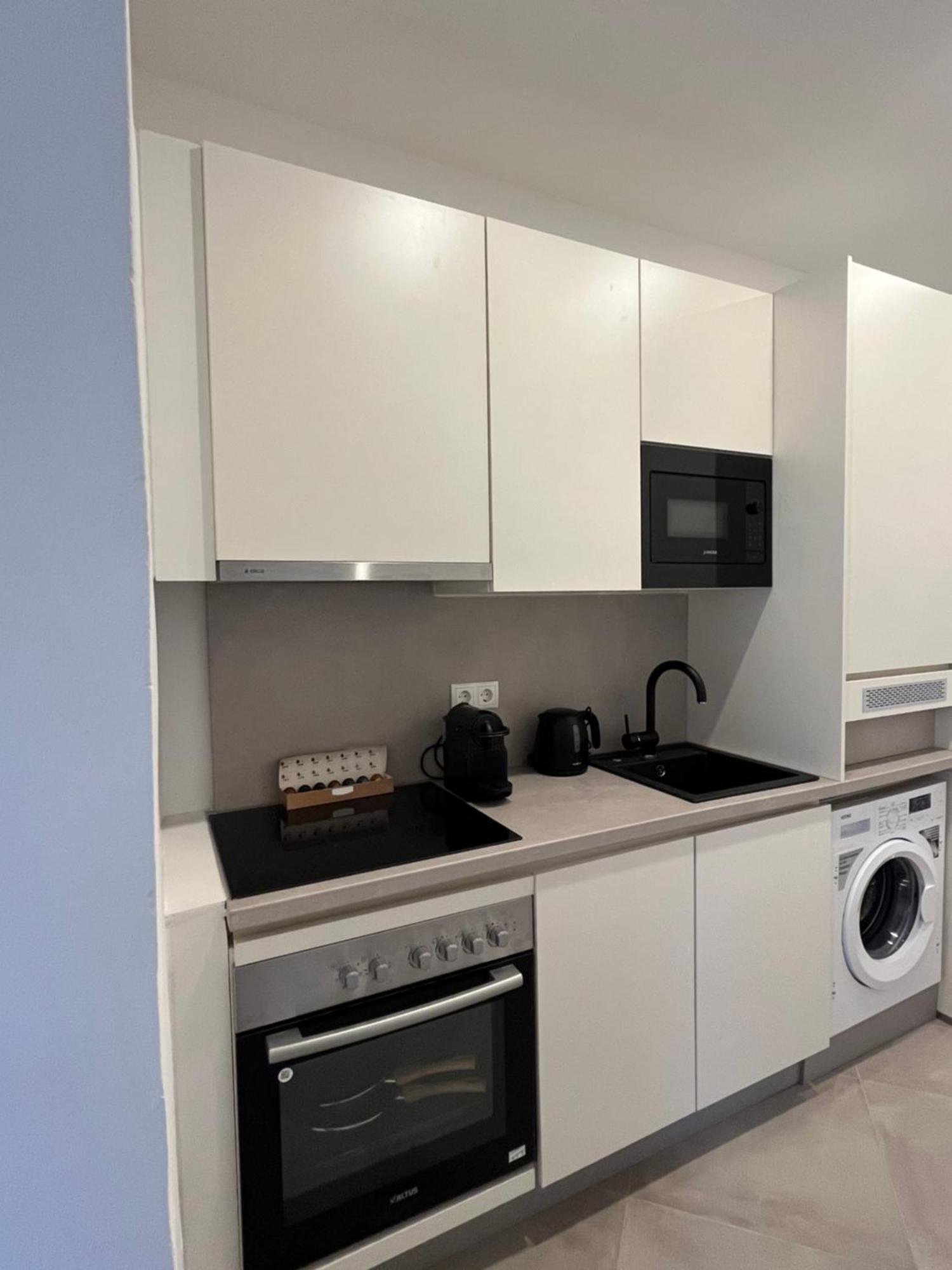 Apartment Schoenbrunn Near Metro Wien Eksteriør billede
