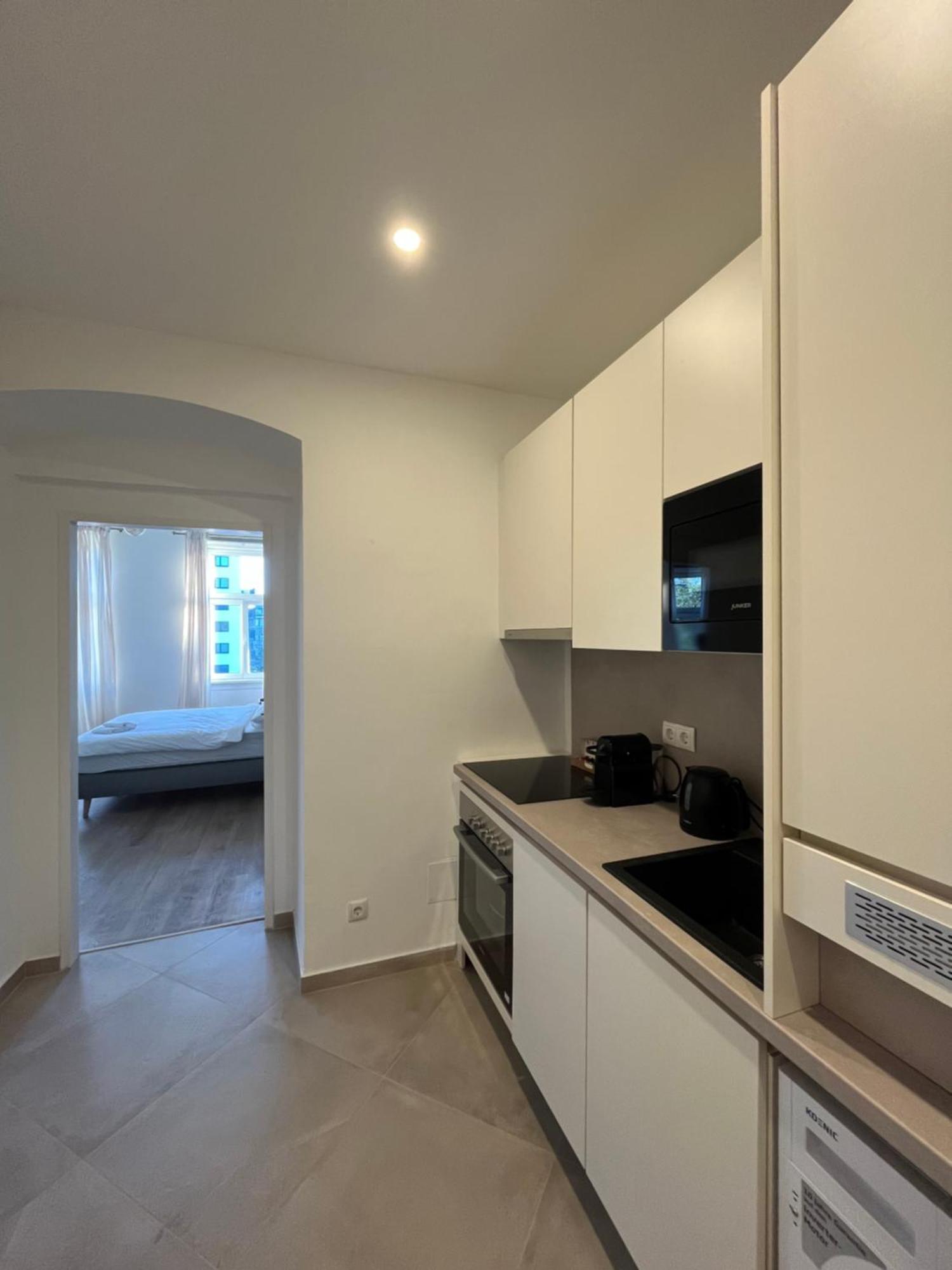 Apartment Schoenbrunn Near Metro Wien Eksteriør billede