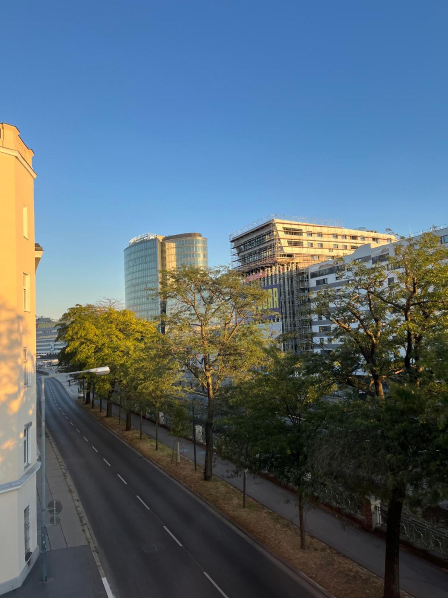 Apartment Schoenbrunn Near Metro Wien Eksteriør billede