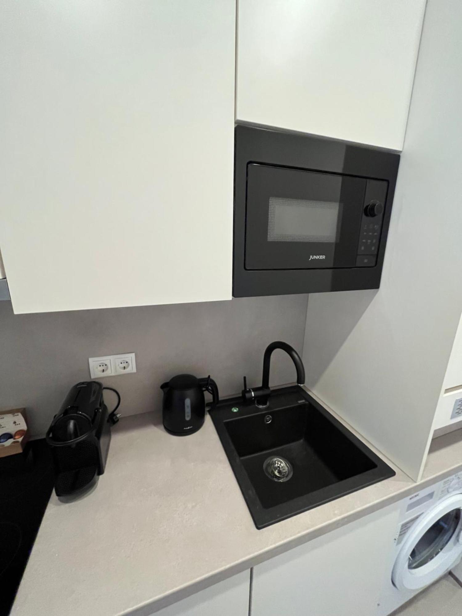 Apartment Schoenbrunn Near Metro Wien Eksteriør billede
