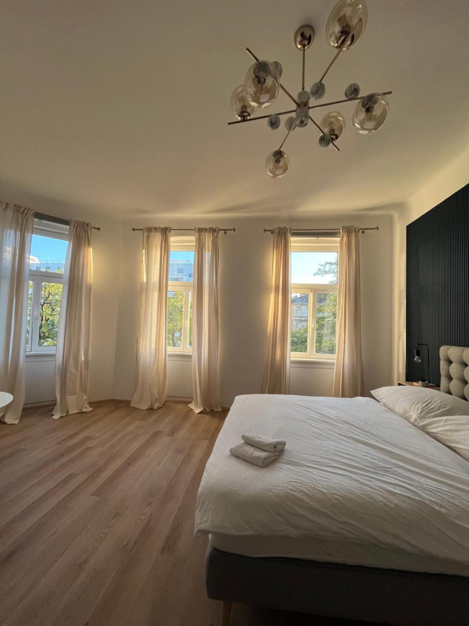Apartment Schoenbrunn Near Metro Wien Eksteriør billede